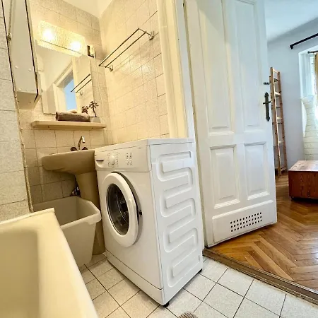 Apartament Among Trees *