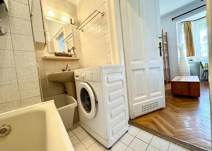 Apartament Among Trees *