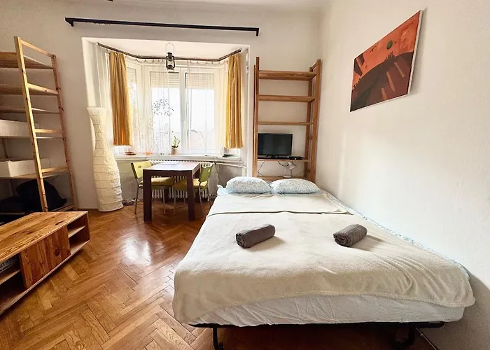 Among Trees Apartament Budapesta